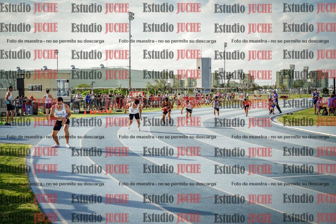 Fotos de los 800 m llanos de varones