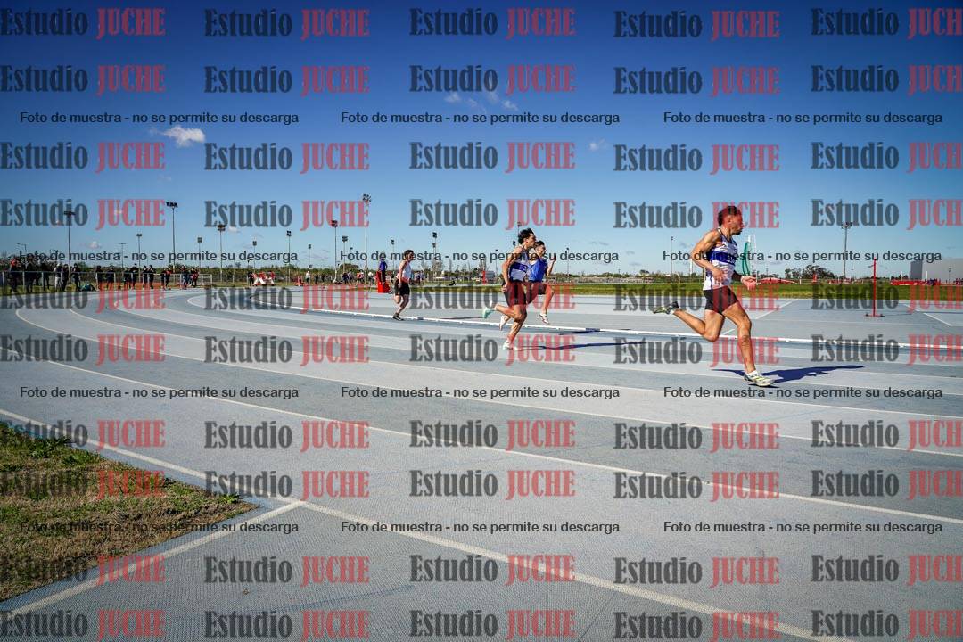 Fotos de los 200 m llanos de varones