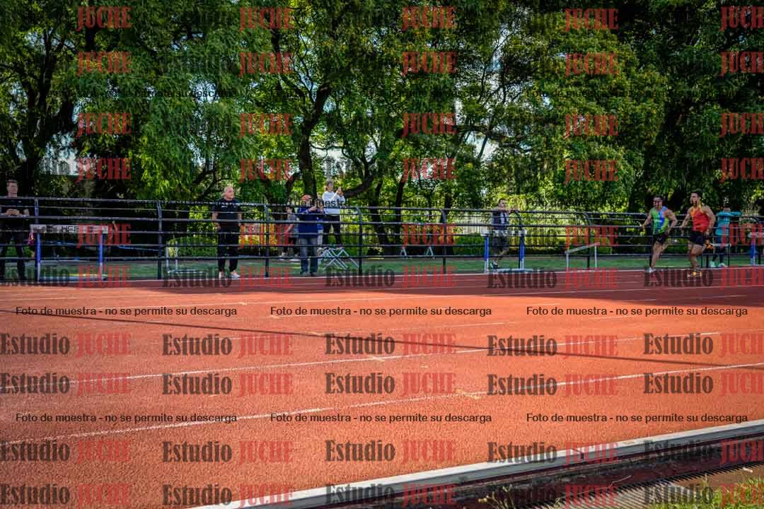 Fotos de los 100 m llanos de varones