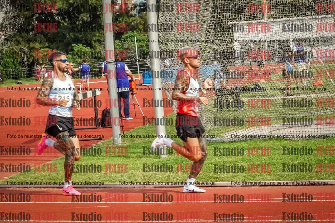 Fotos de los 3000 m llanos de varones