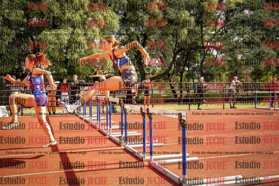 Fotos de los 100 m con vallas de mujeres