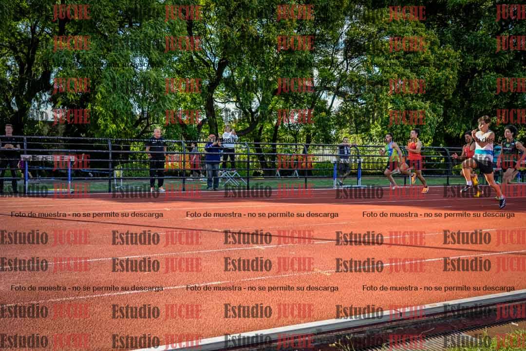 Fotos de los 100 m llanos de varones