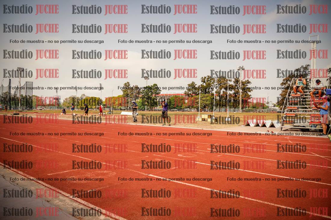 Fotos de los 400 m llanos de varones
