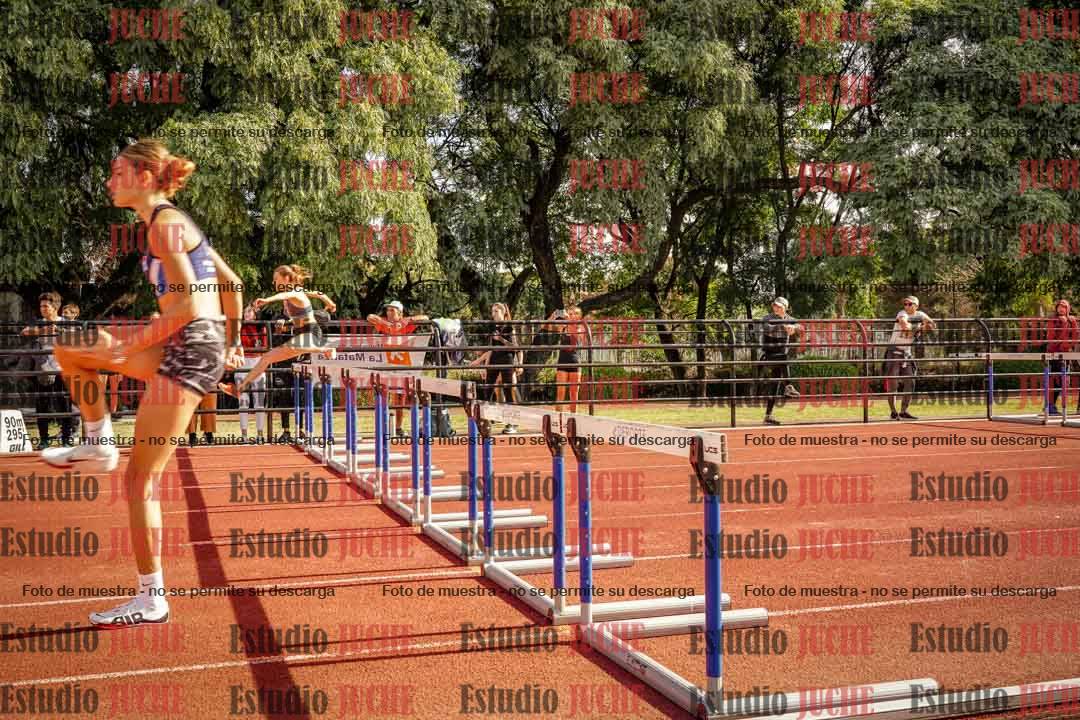 Fotos de los 100 m con vallas de mujeres