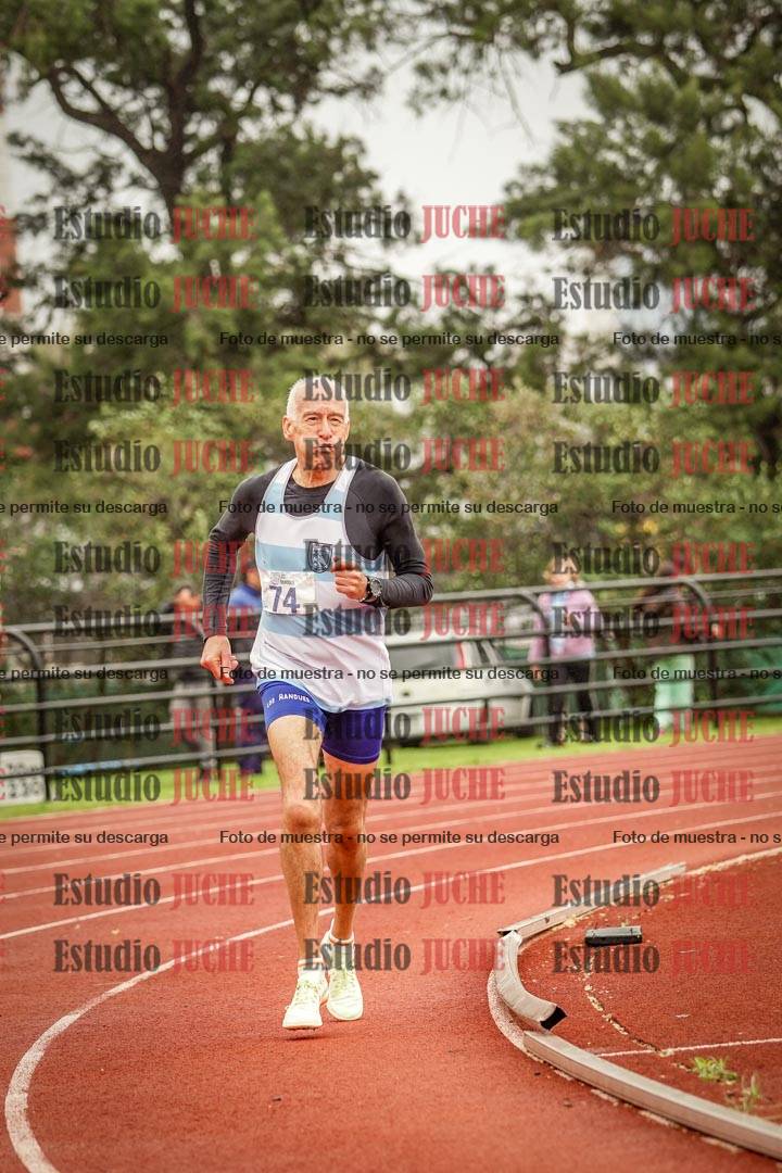 Fotos de los 800 m llanos de varones
