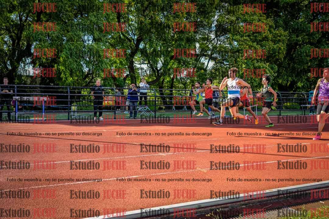 Fotos de los 100 m llanos de varones
