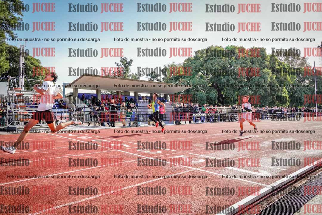 Fotos de los 100 m llanos de varones