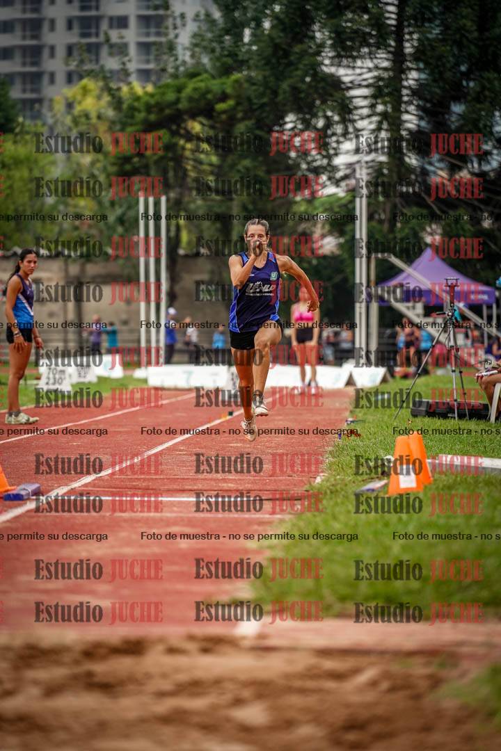 Fotos del salto triple - tabla de 8 y 10