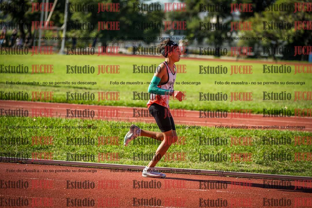 Fotos de los 2400 m llanos de varones