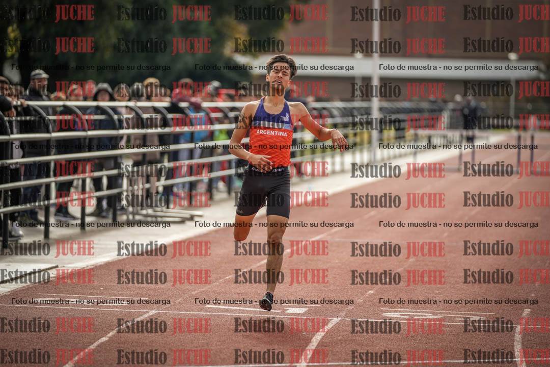 Fotos de los 400 m con vallas de varones