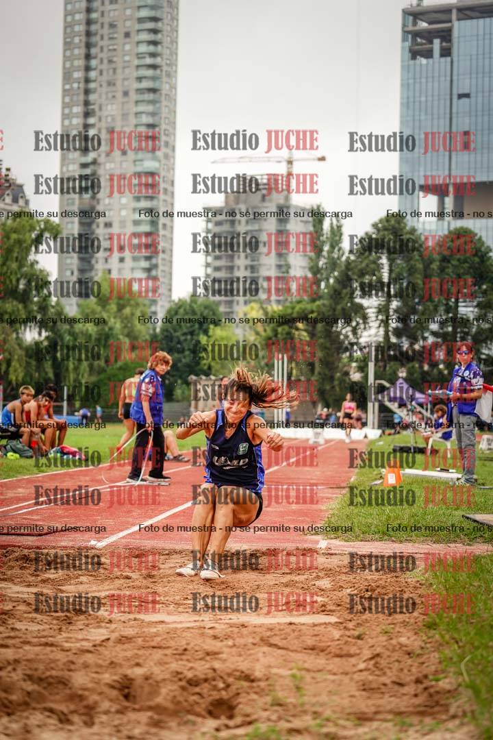 Fotos del salto triple - tabla de 8 y 10
