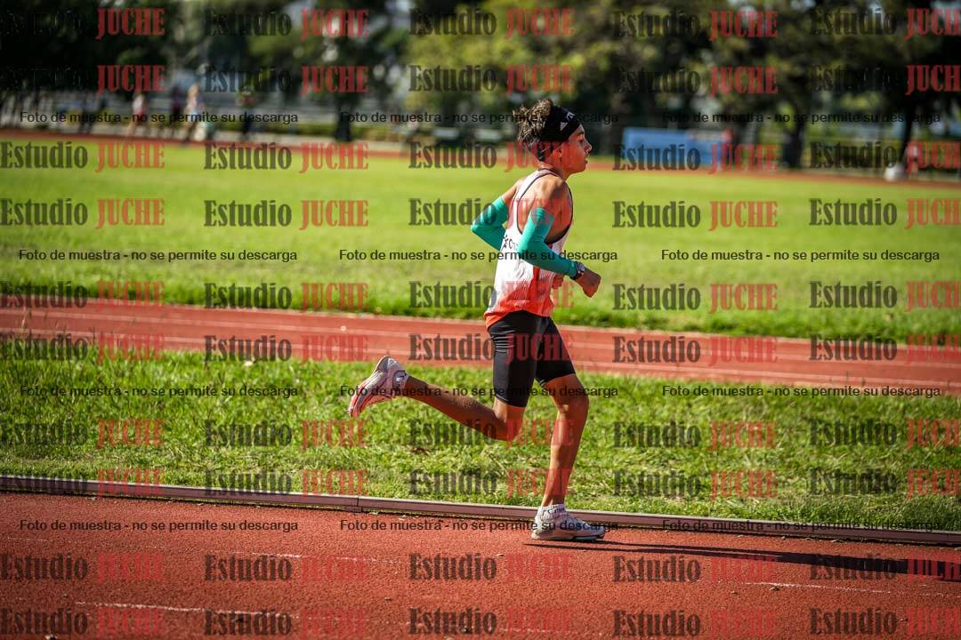 Fotos de los 2400 m llanos de varones
