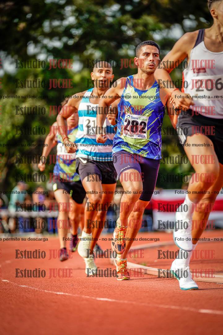 Fotos de los 3000 m llanos de varones