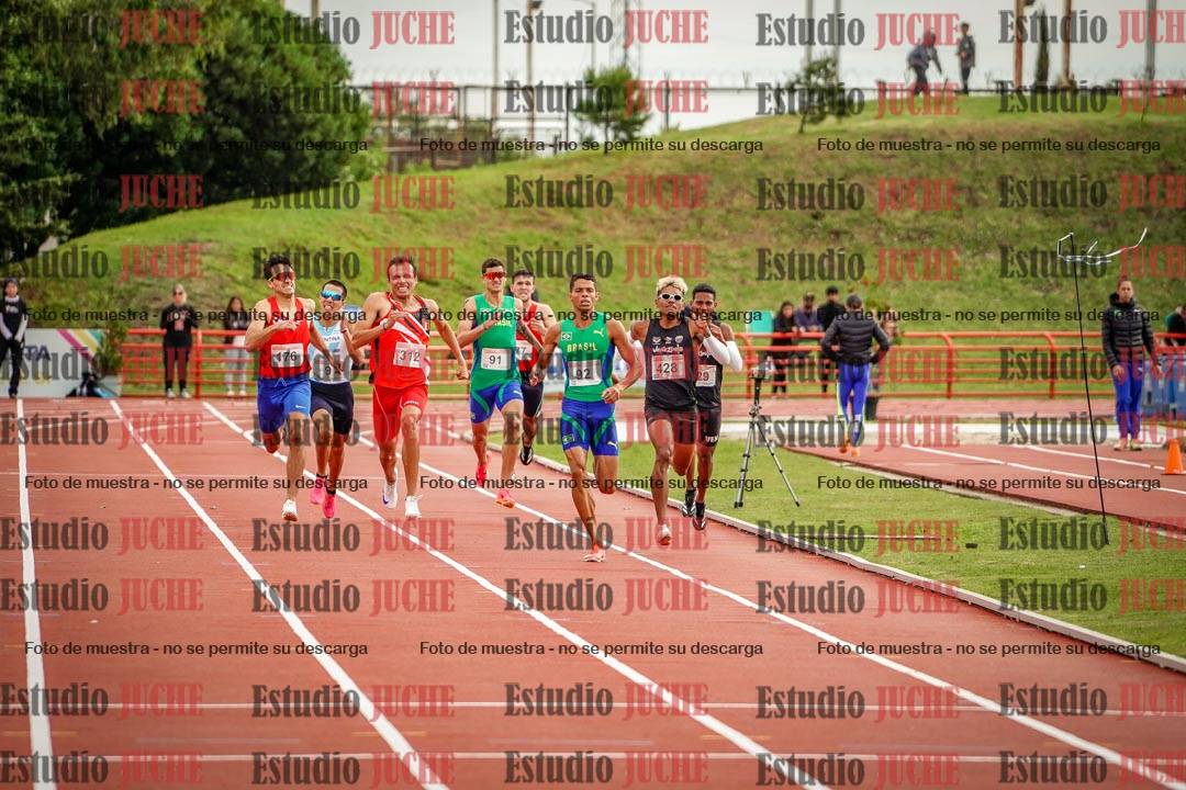 Fotos de los 800 m llanos de varones - FINAL