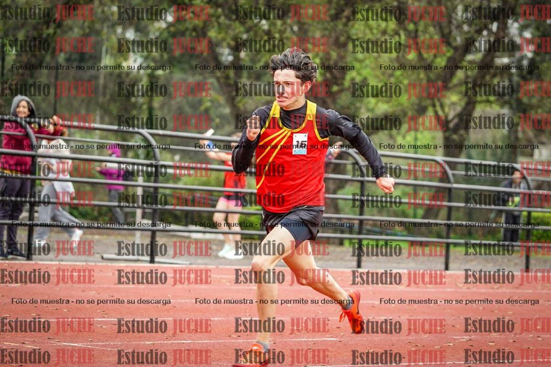 Fotos de los 800 m llanos de varones