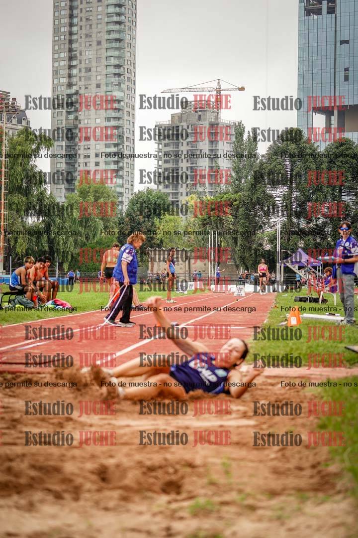 Fotos del salto triple - tabla de 8 y 10