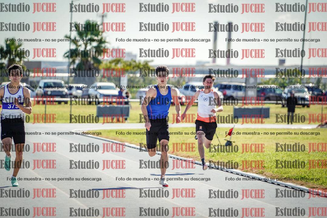 Fotos de los 200 m llanos de varones