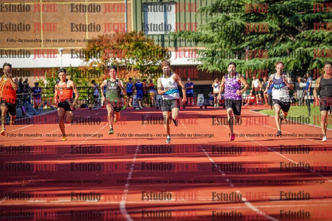 Fotos de los 100 m llanos de varones