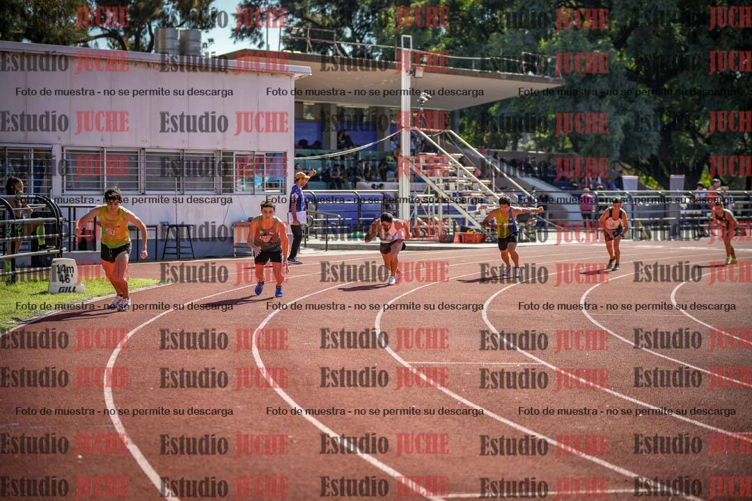 Fotos de los 800 m llanos de varones