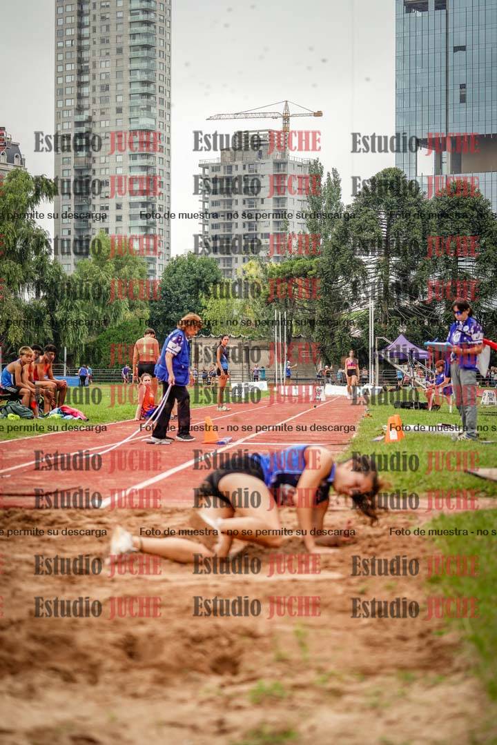 Fotos del salto triple - tabla de 8 y 10