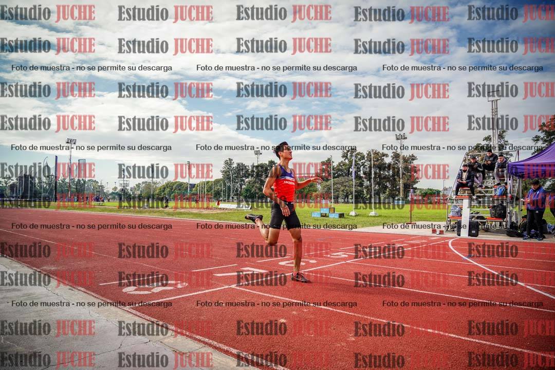 Fotos de los 400 m con vallas de varones