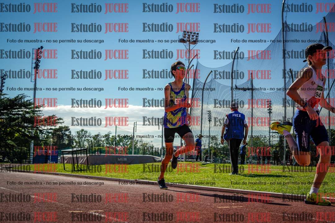 Fotos de los 2400 m de varones
