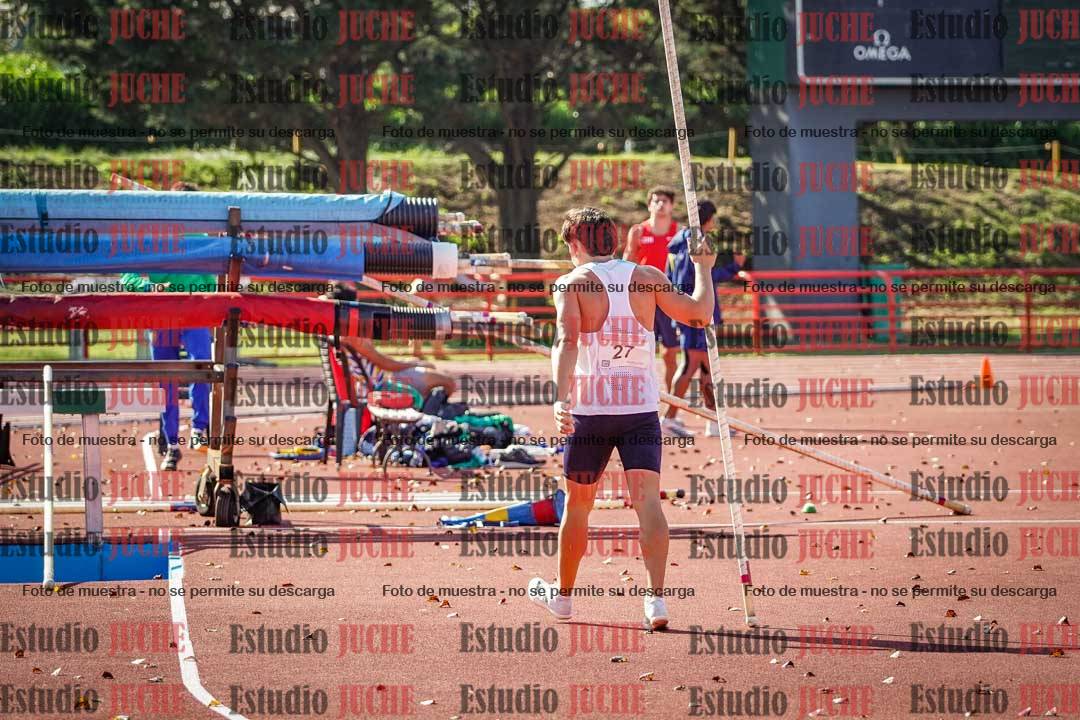Fotos del salto con garrocha de varones - FINAL