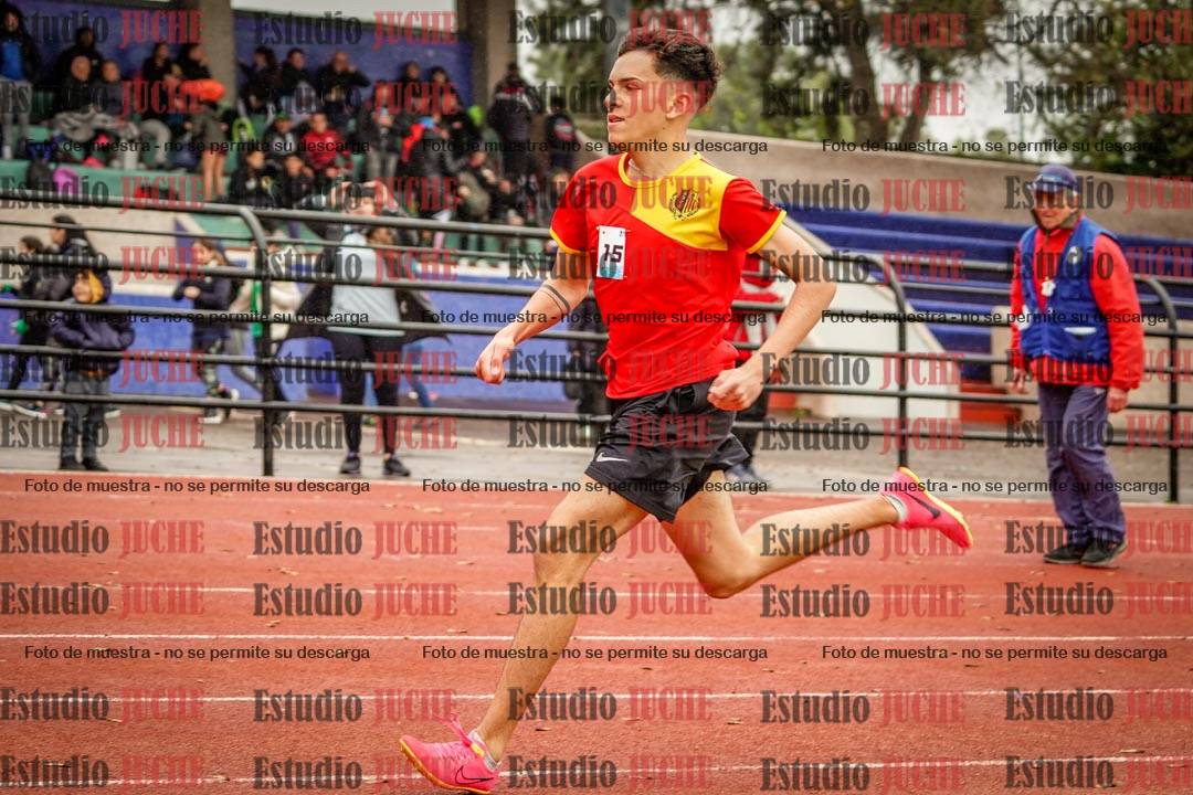 Fotos de los 800 m llanos de varones