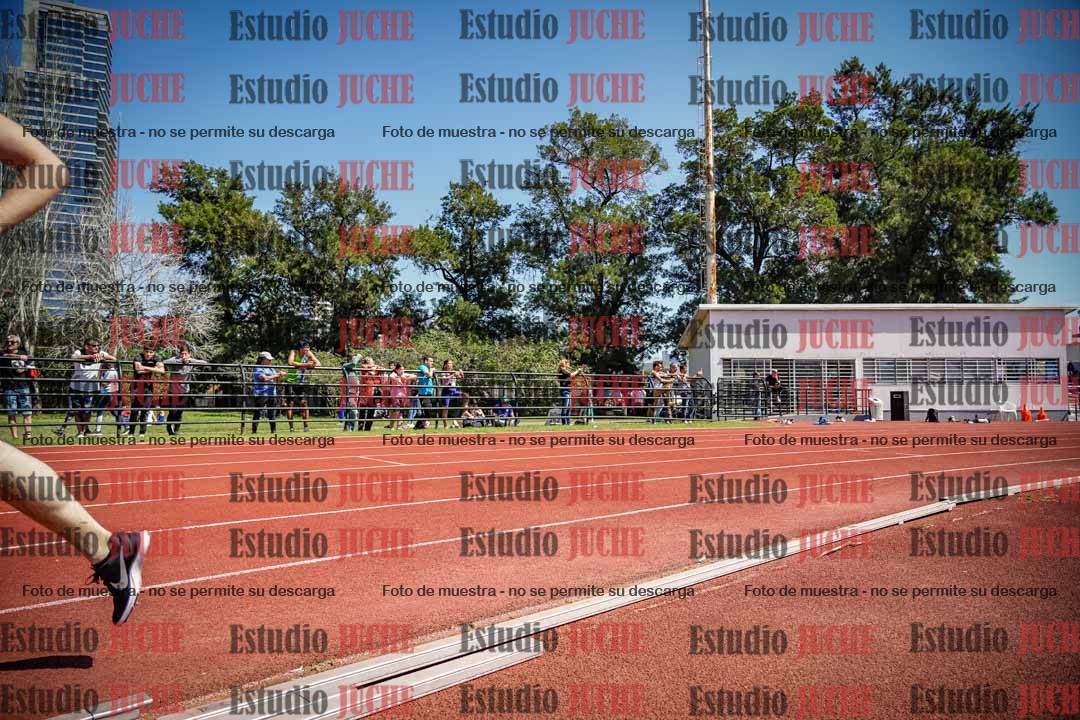 Fotos de los 800 m llanos de varones