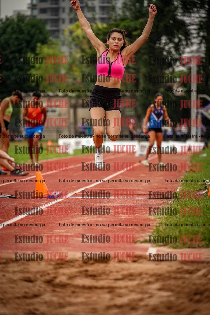 Fotos del salto triple - tabla de 8 y 10