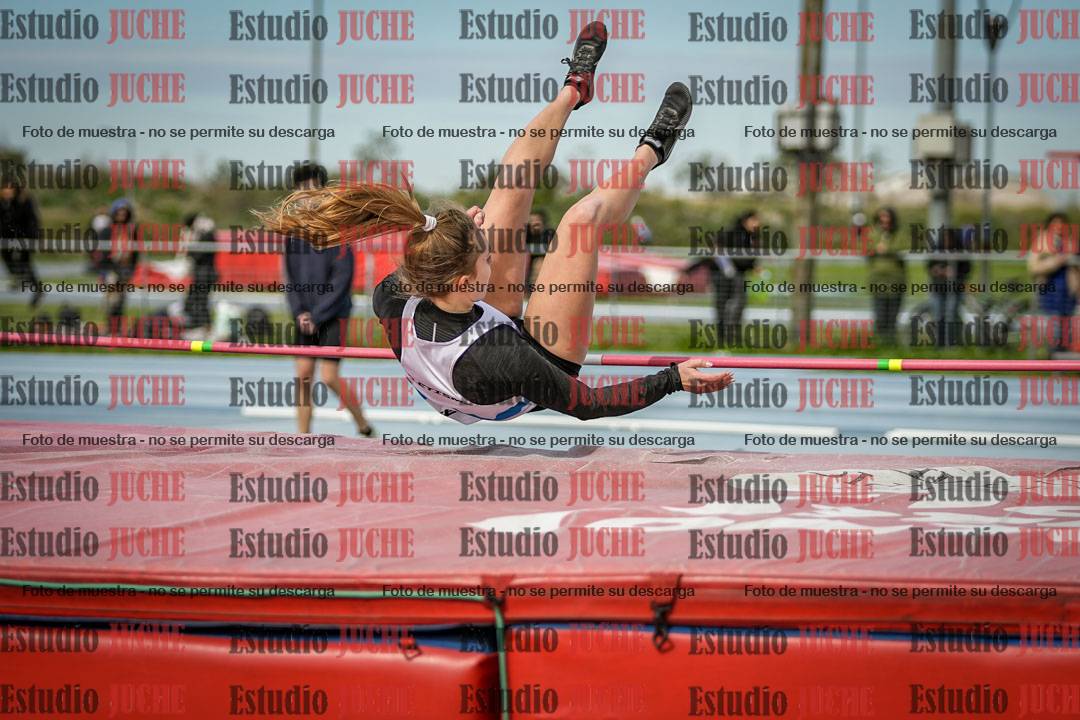 Fotos del salto en alto de mujeres - todas las categorías (incluye combinadas)