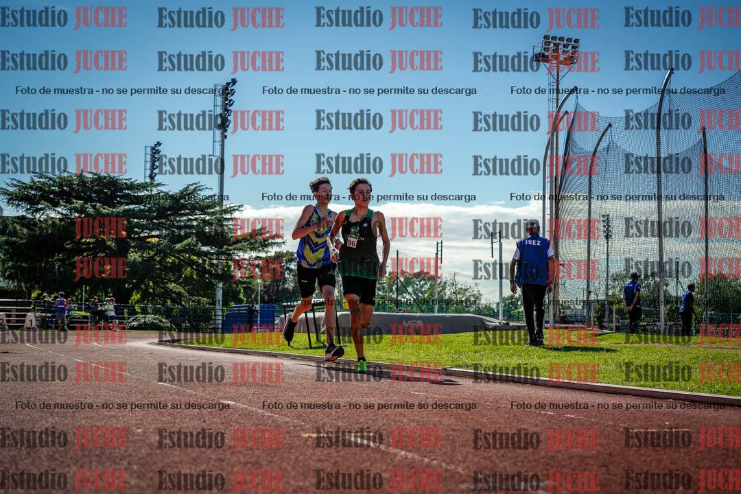 Fotos de los 2400 m de varones
