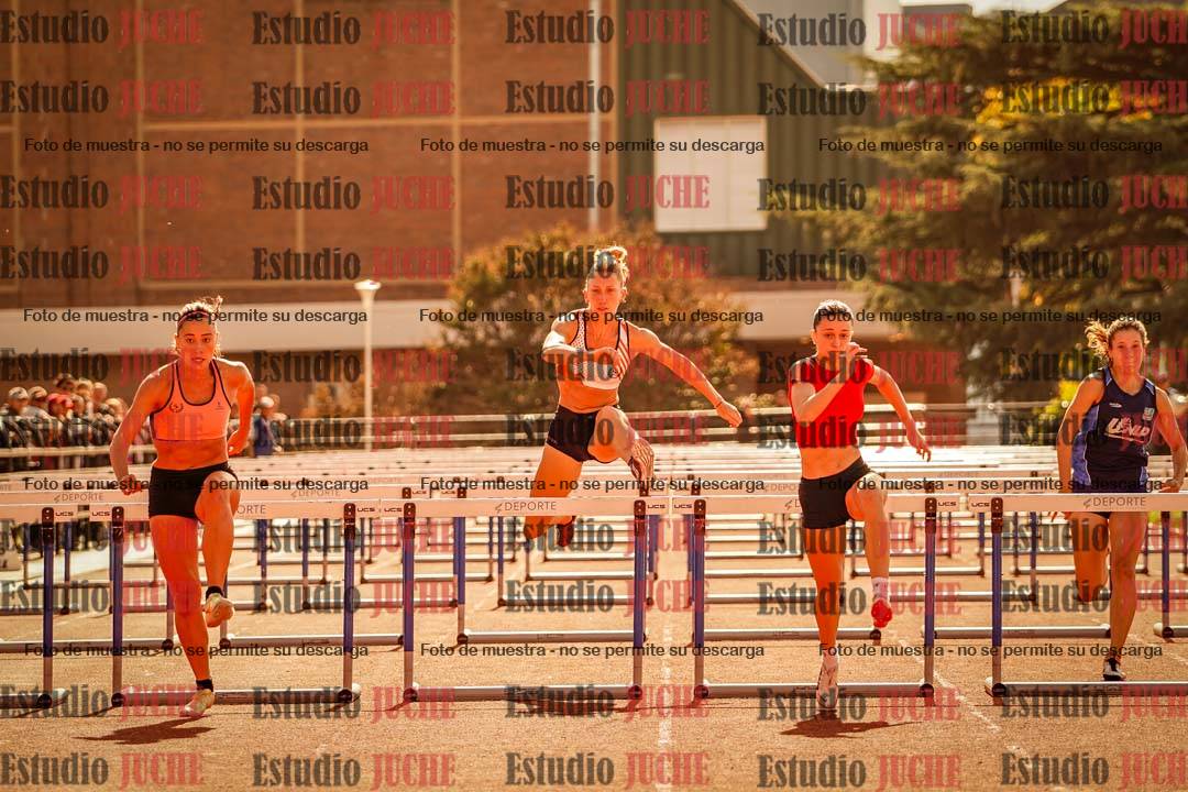 Fotos de los 100 m con vallas de mujeres