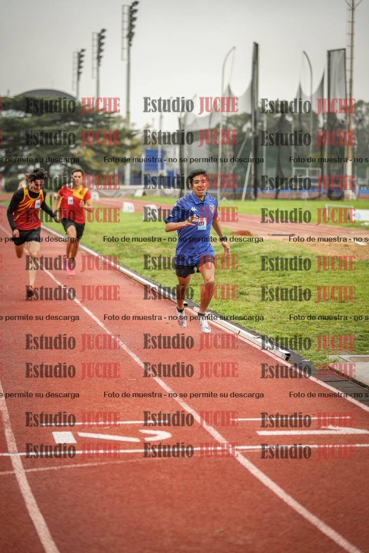 Fotos de los 800 m llanos de varones