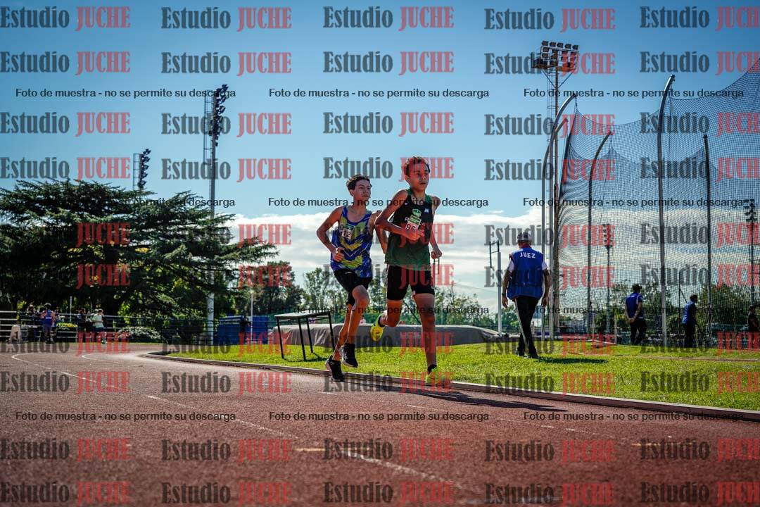 Fotos de los 2400 m de varones
