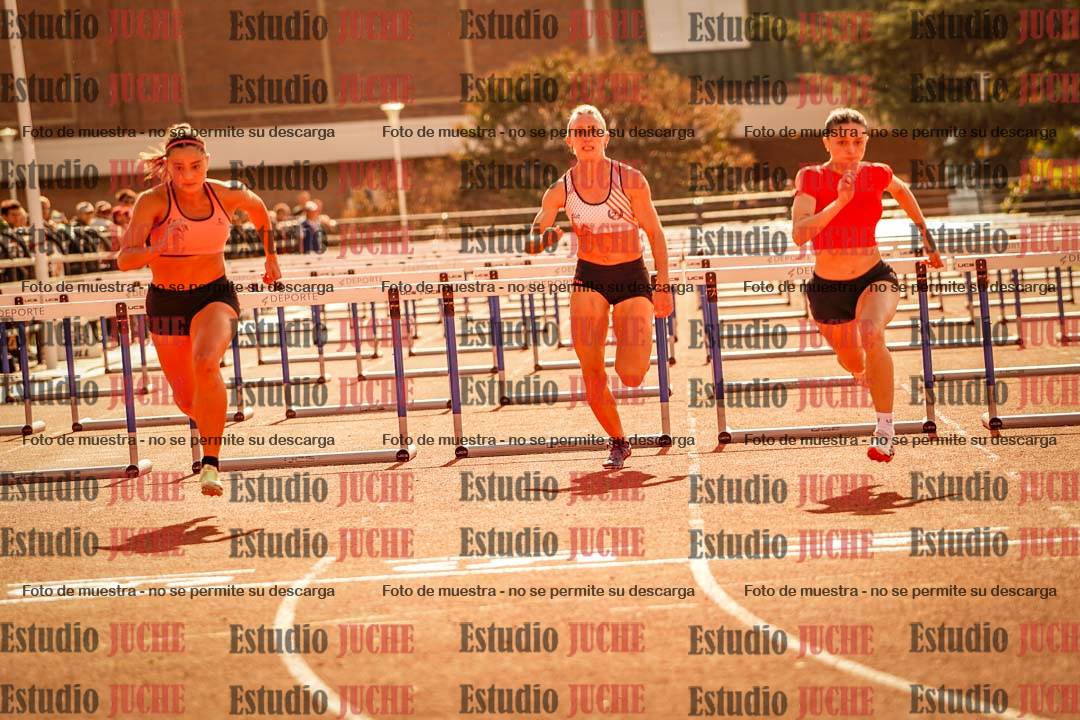 Fotos de los 100 m con vallas de mujeres