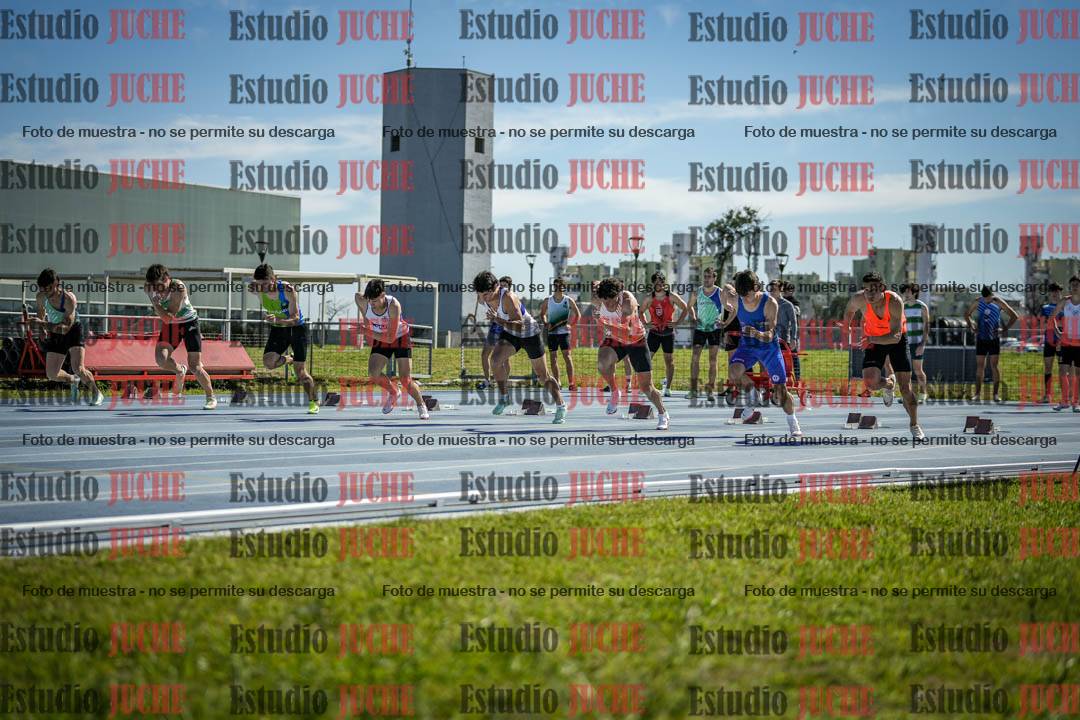 Fotos de los 100 m llanos de varones