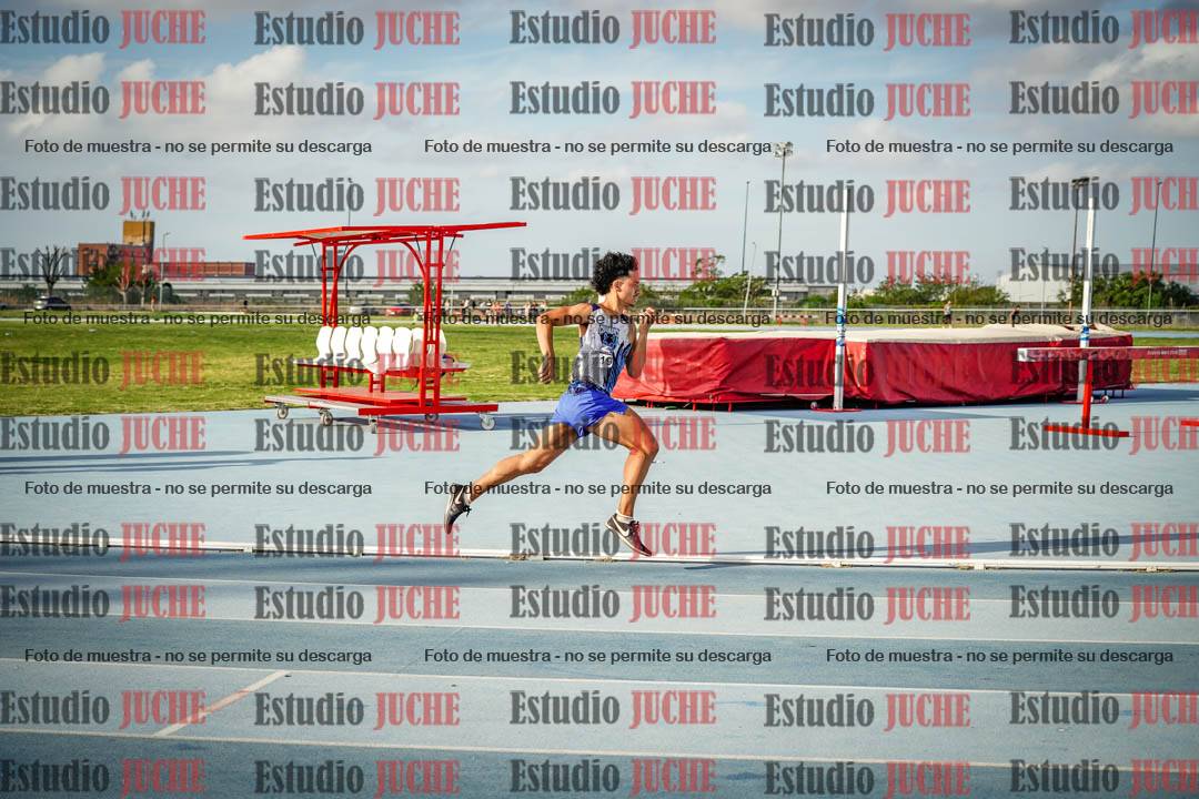 Fotos de los 800 m llanos de varones