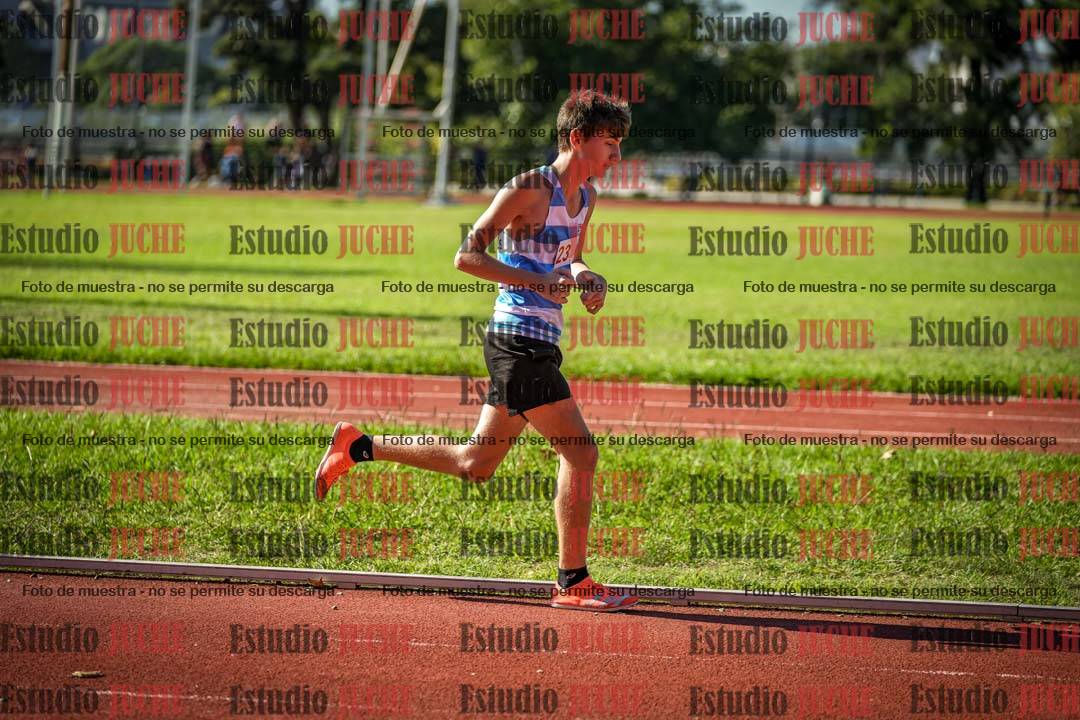 Fotos de los 2400 m llanos de varones