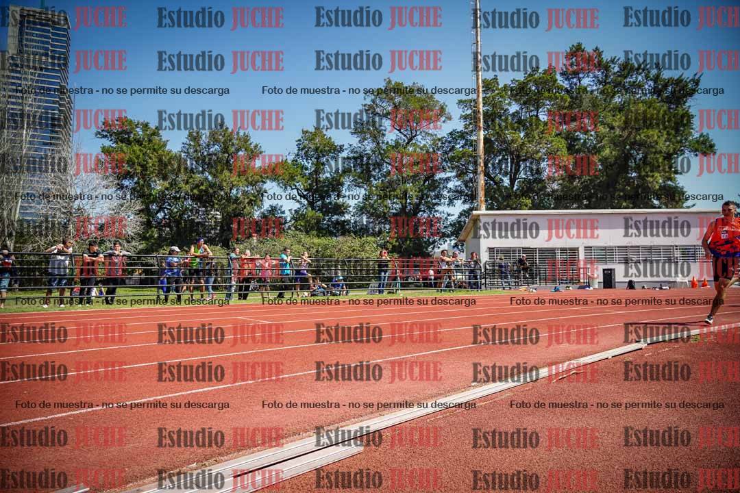 Fotos de los 800 m llanos de varones
