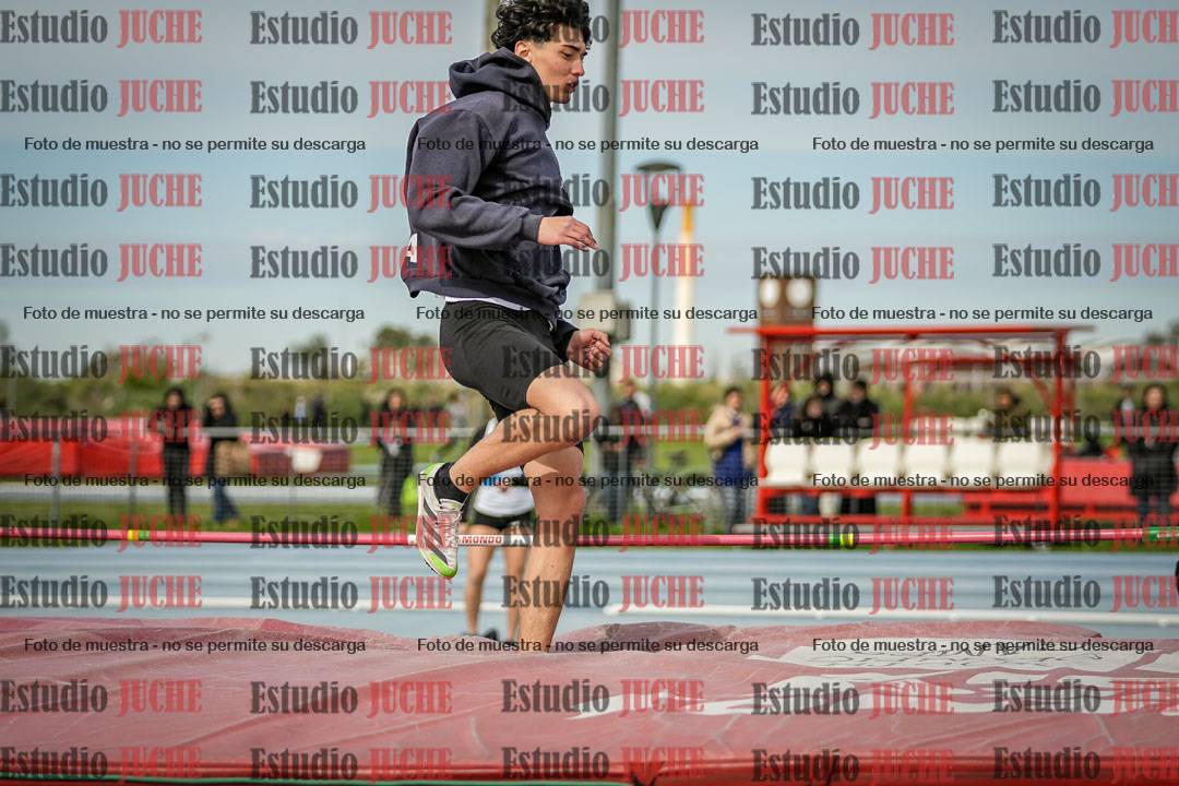 Fotos del salto en alto de varones - todas las categorías (incluye combinadas)