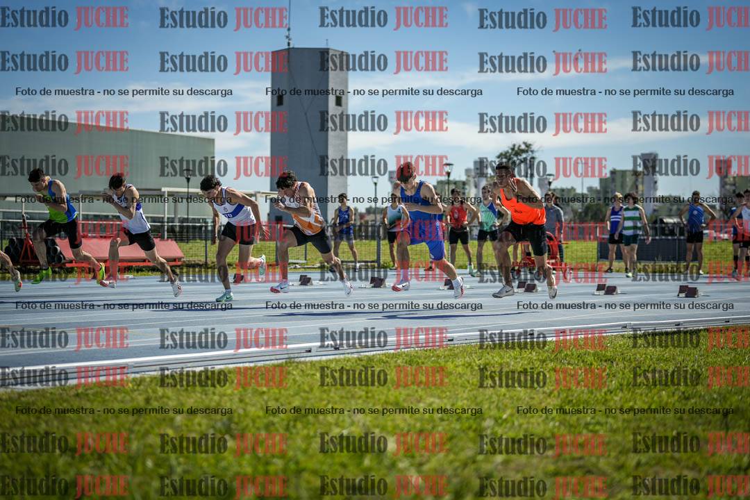 Fotos de los 100 m llanos de varones