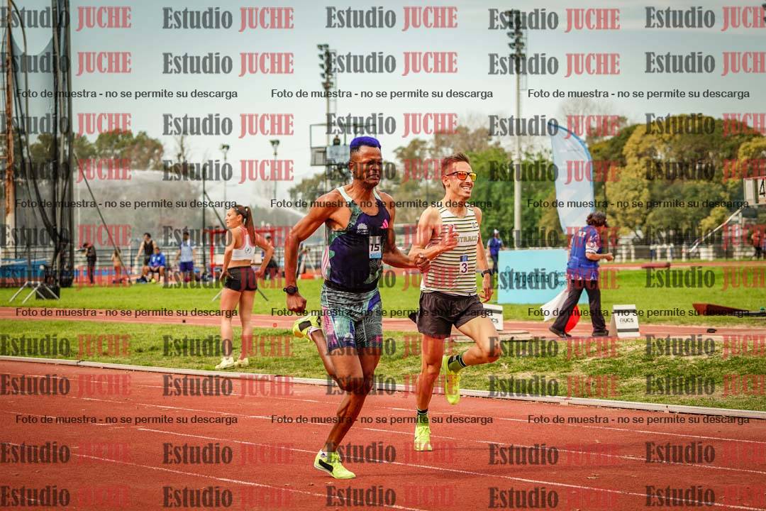 Fotos de los 1500 m llanos de varones