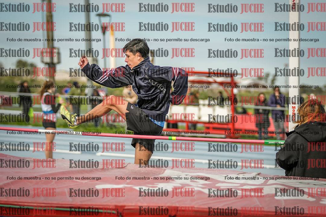 Fotos del salto en alto de varones - todas las categorías (incluye combinadas)