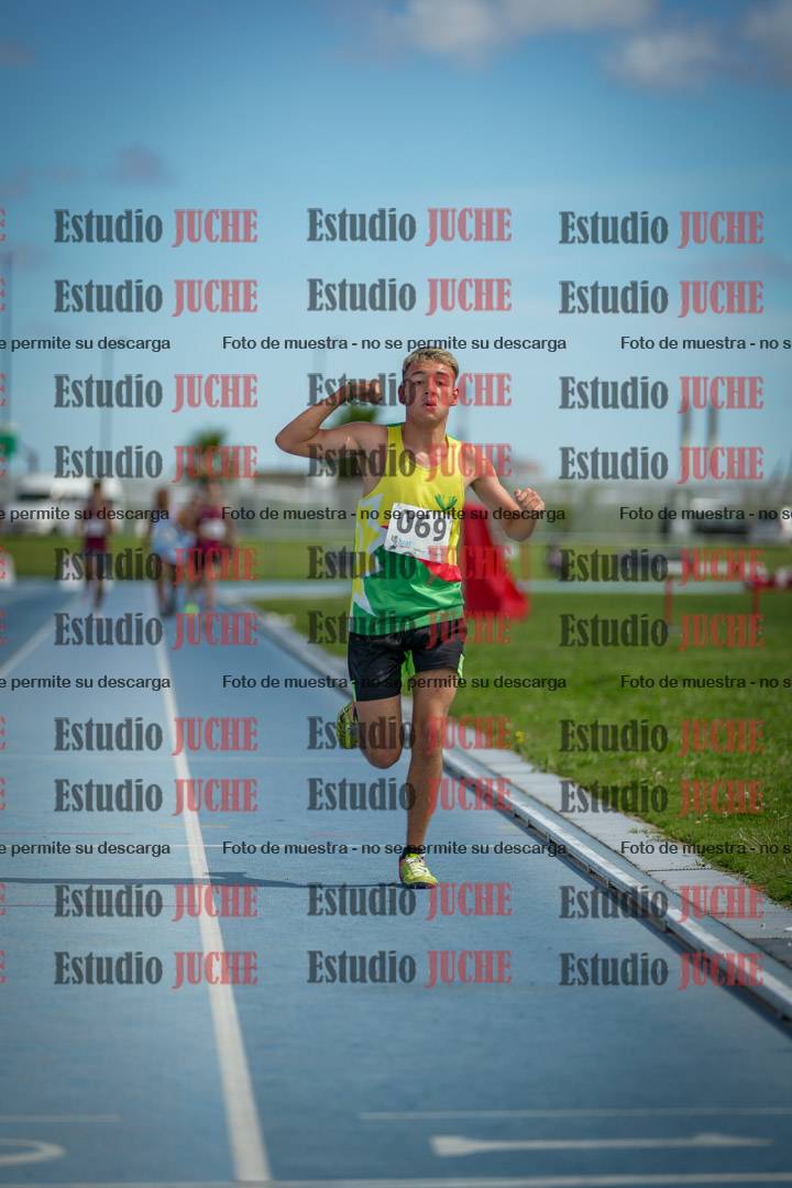 Fotos de los 1000 m llanos de varones