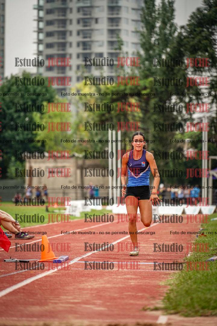 Fotos del salto triple - tabla de 8 y 10