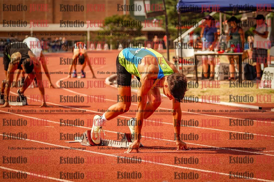 Fotos de los 400 m llanos de varones