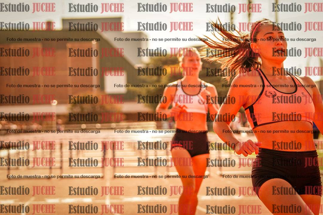 Fotos de los 100 m con vallas de mujeres