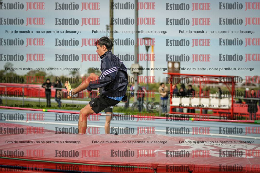 Fotos del salto en alto de varones - todas las categorías (incluye combinadas)
