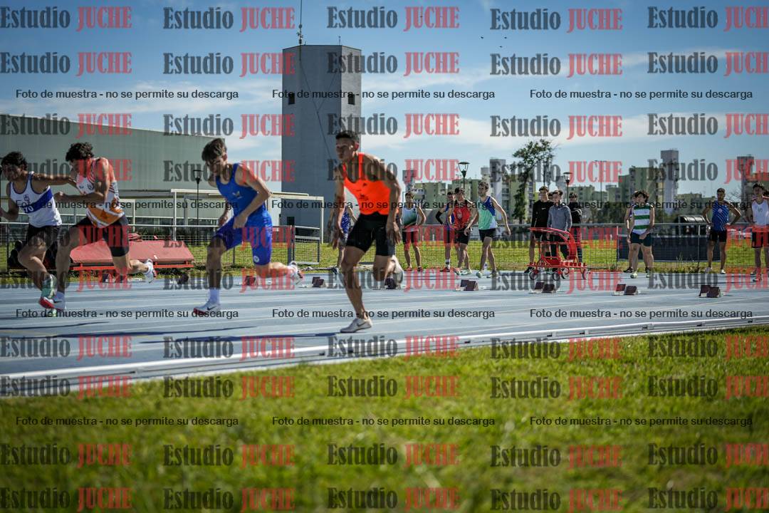 Fotos de los 100 m llanos de varones